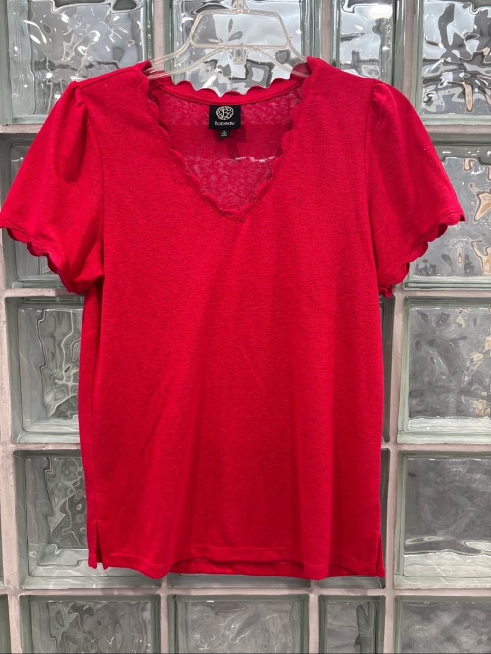 bobeau Bright Red Scalloped V-Neck Short Sleeve Tee
